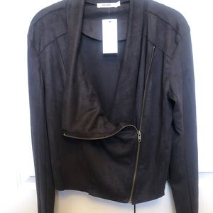 MOD REF. Black Faux Suede Jacket with Side Zip Up Front. Size Small. NWT